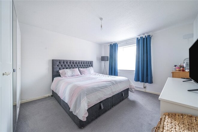 Walton Way, Berkshire, RG14