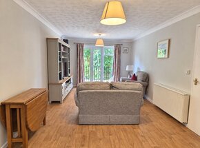 Hertswood Court, High Barnet, EN5