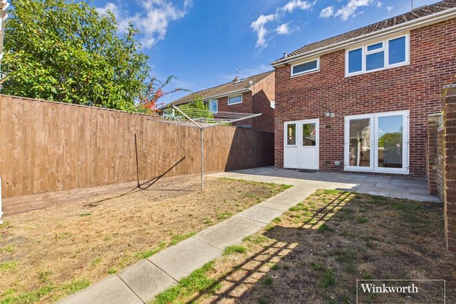 Kestrel Close, Berkshire, RG19