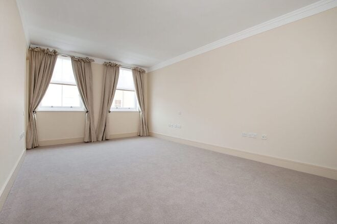 Acacia Road, London, NW8