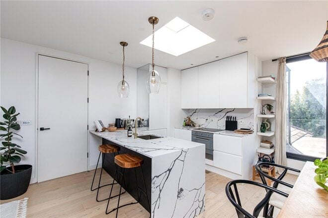 Creffield Road, London, W5