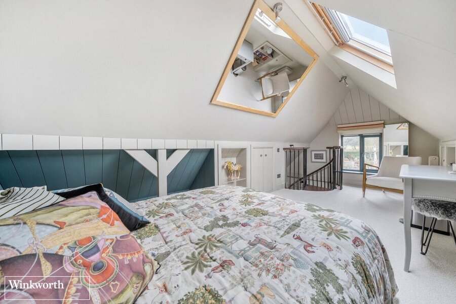 Rose Lodge