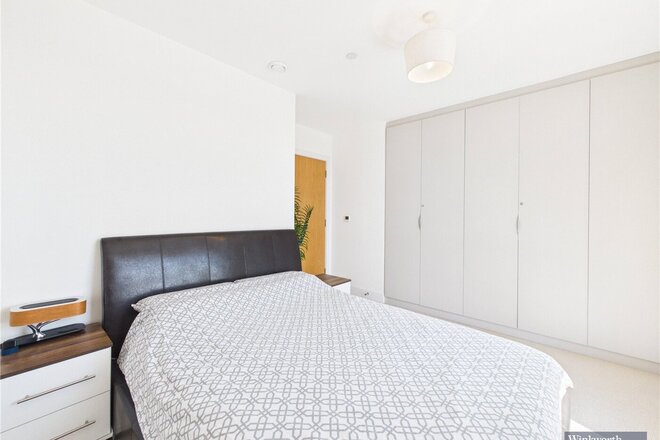 Lyon Road, Harrow, HA1