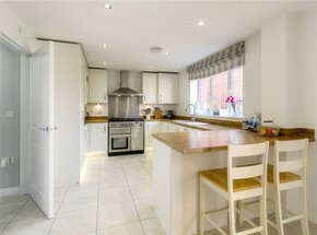 Anvil Crescent, Wellingborough, NN9