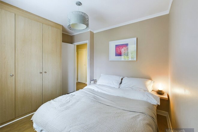 Walmers Court, Surbiton, KT5