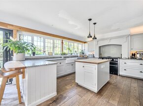 Sandy Lane, Farnham, GU10