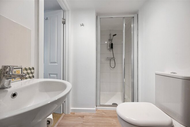 Cowper Road, London, W3