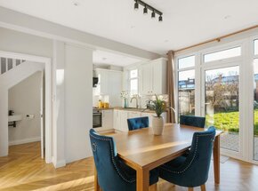Aviemore Way, Beckenham, BR3
