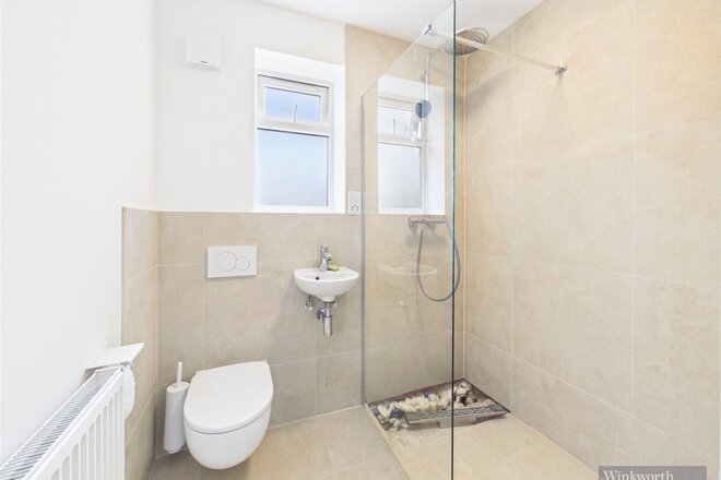 Verona Drive, Surbiton, KT6