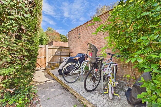Lovelace Road, Surbiton, KT6