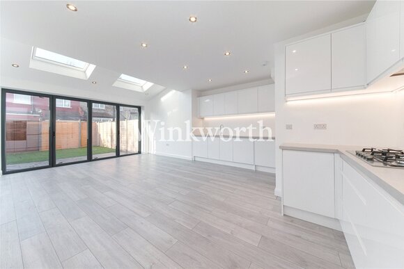 Berwick Road, London, N22