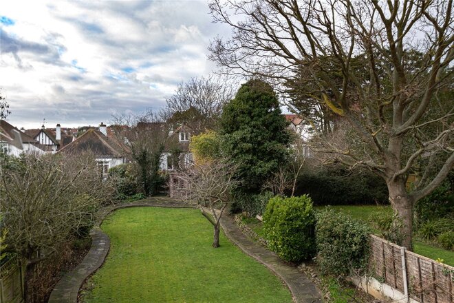 Chalkwell Avenue, Essex, SS0