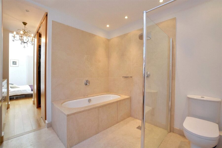 Ensuite