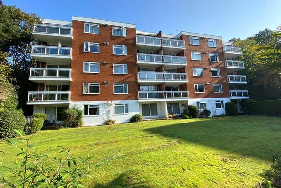 Branksome Wood Road, Bournemouth, BH4