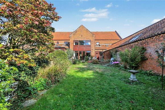 Meadow Farm Drive, Norwich, NR4