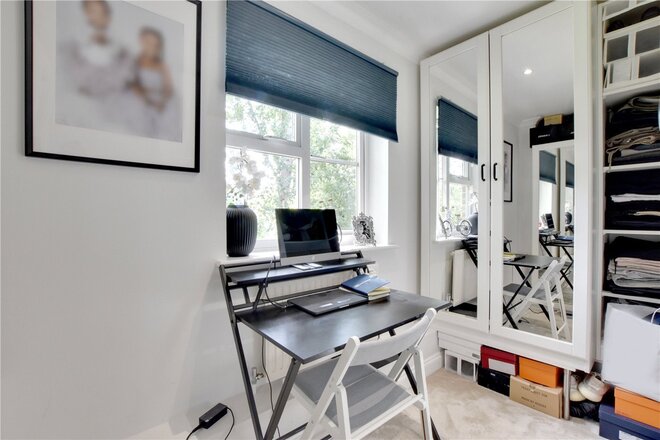 Crosier Close, Blackheath, SE3