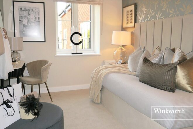 Westpole Avenue, Oakwood, EN4