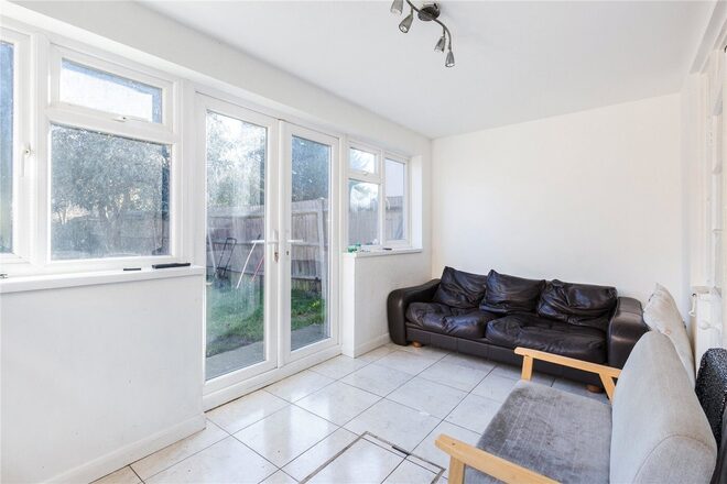Broadwater Road, London, SW17