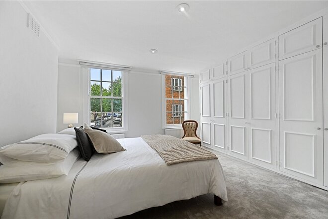 Uxbridge Street, Kensington, W8