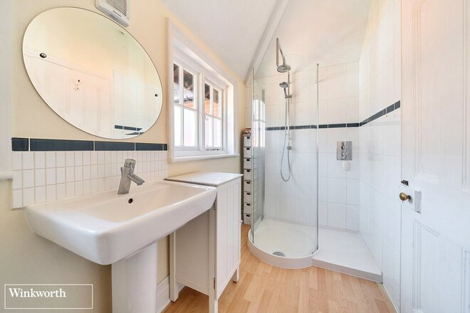 Cliddesden Road, Hampshire, RG21