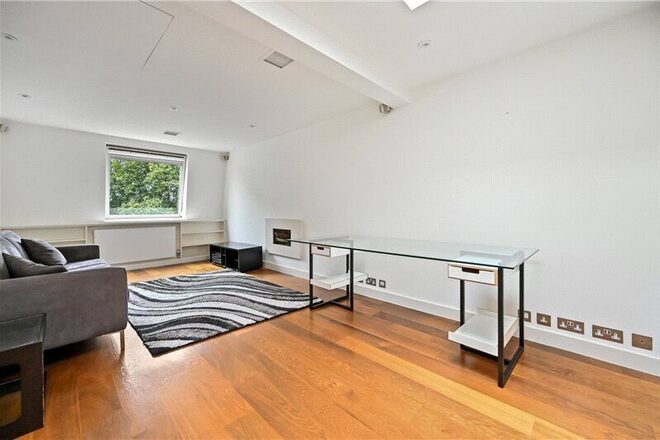 Nevern Square, London, SW5