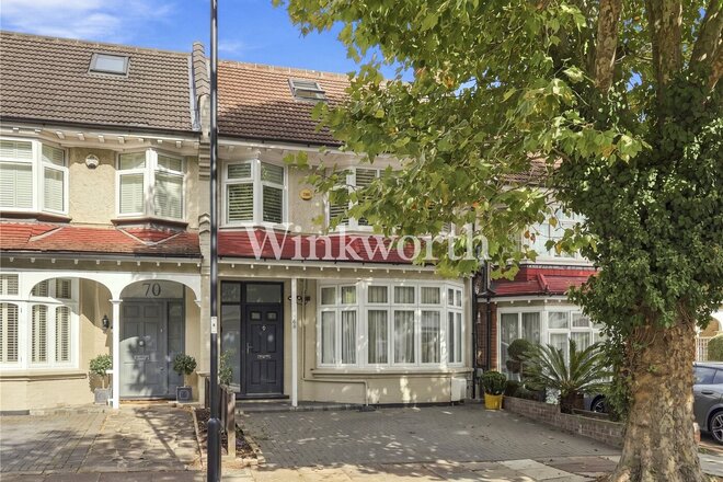 Woodberry Avenue, London, N21