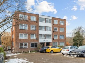Holden Road, Woodside Park, N12