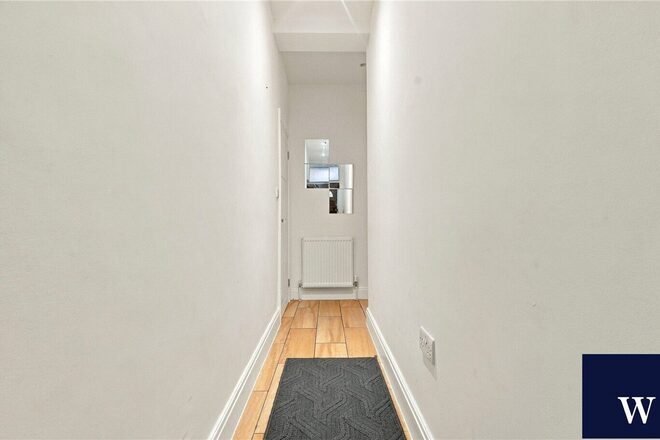 Station Road, Finchley, N3