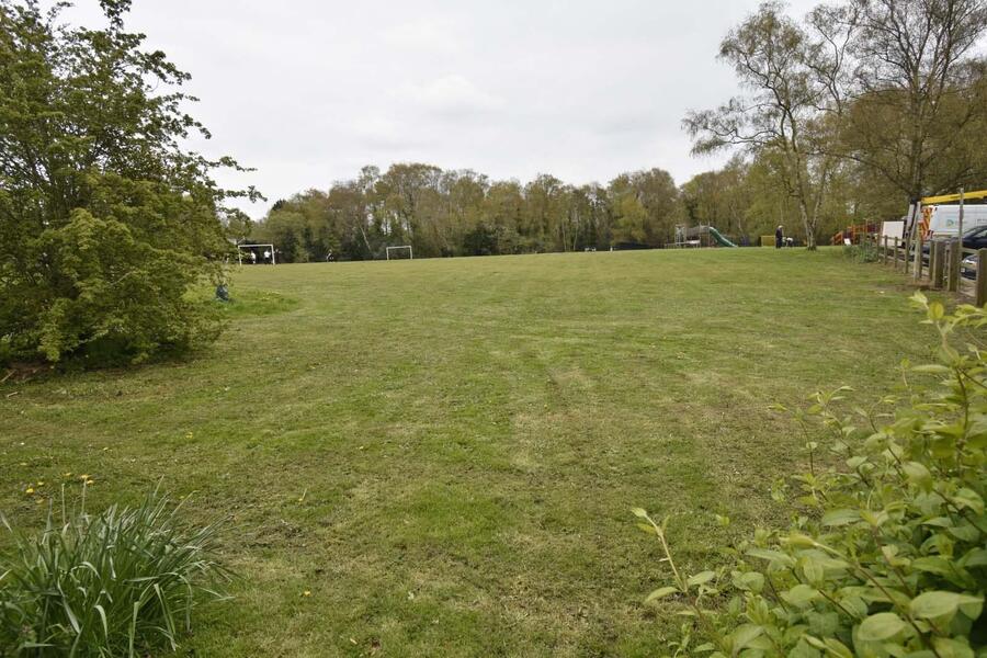 A OLIVERS PARK.JPG