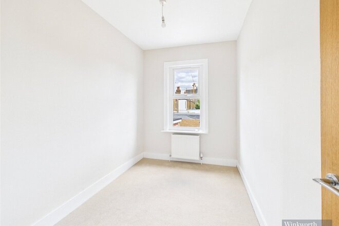 Villiers Road, Kingston upon Thames, KT1