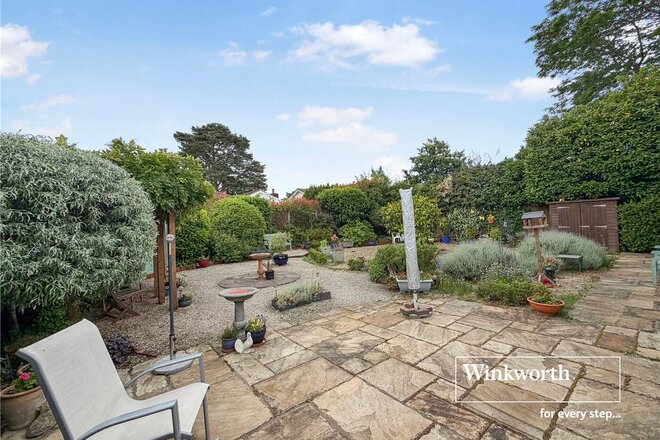 Woolsbridge Road, Ringwood, BH24