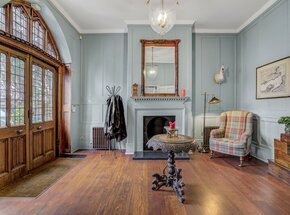 Old Essex House, London, SW13