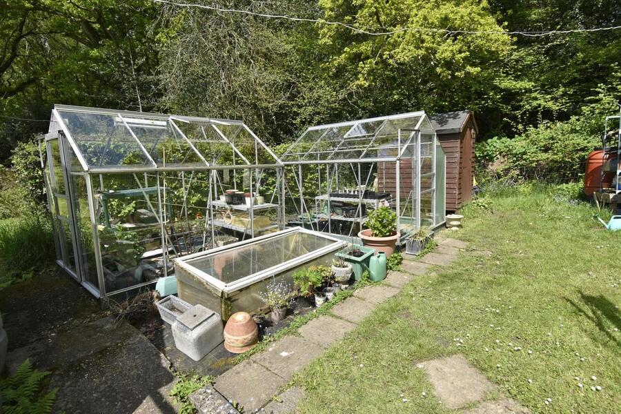 A GARDEN GREENHOUSES