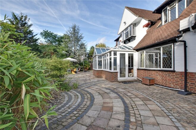 Cedarhurst Drive, Eltham, SE9