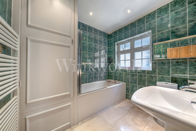 The Ridgeway, London, NW11