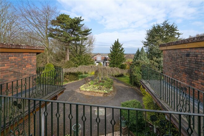 St. Andrews Gardens, Dover, CT15