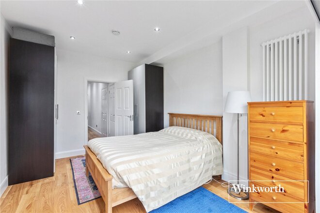 Eversleigh Road, Finchley, N3
