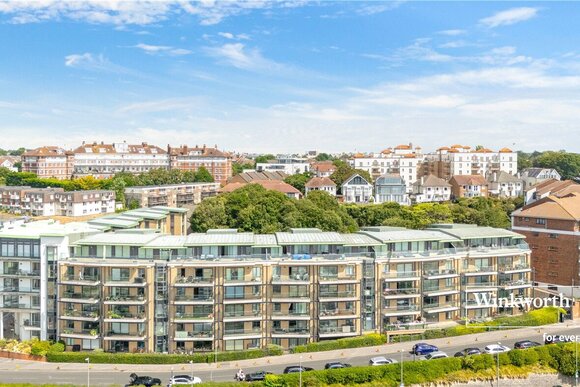 Marina Close, Bournemouth, BH5