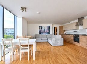 Cavatina Point, London, SE8