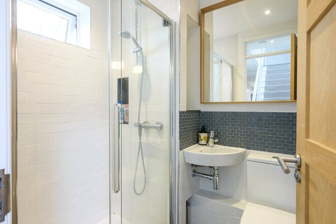 The Linleys, Somerset, BA1