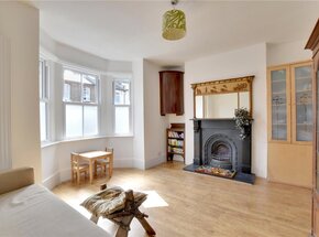 Leahurst Road, Hither Green, SE13