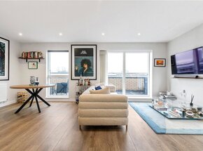 Chatfield Road, UK, SW11