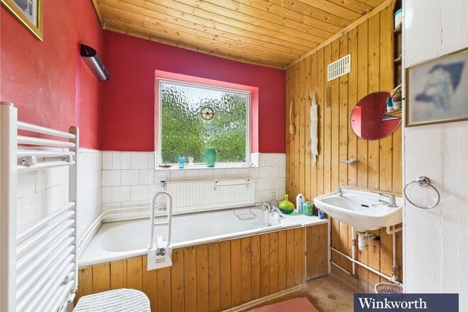 Methuen Road, Edgware, HA8