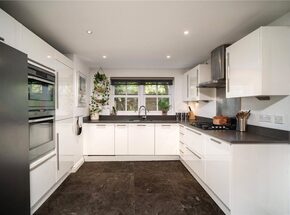 British Grove, London, W4