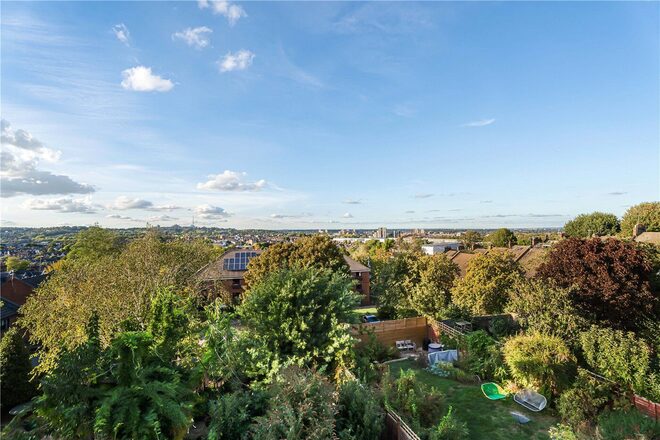 Ridge Road, London, N8