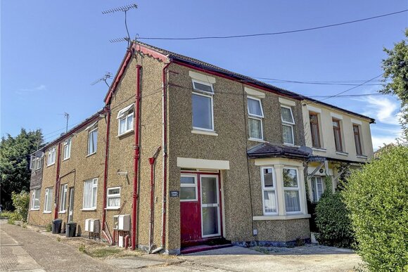 Cedar Road, Essex, SS7