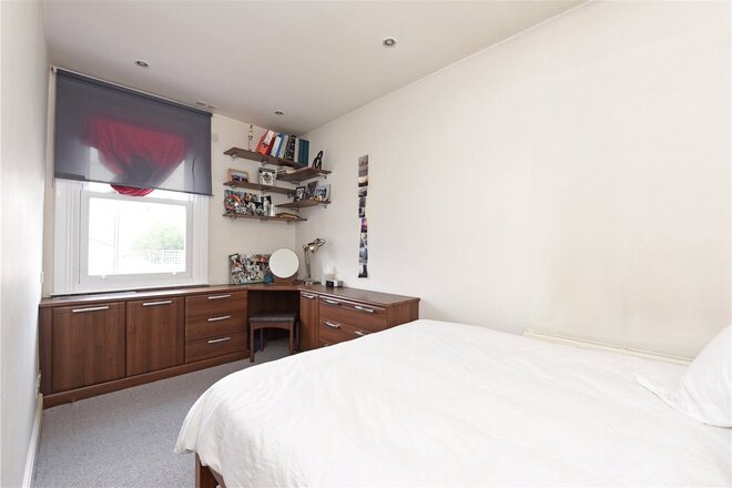 Merton Road, London, SW18