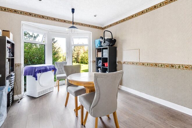 Grasvenor Avenue, Barnet, EN5