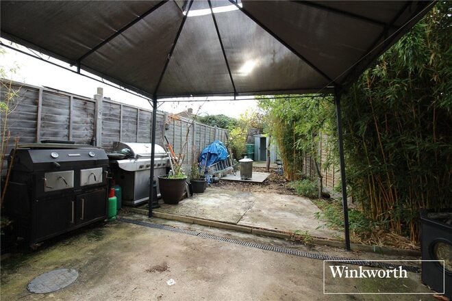 Rossington Avenue, Hertfordshire, WD6