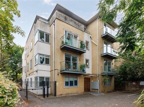 Upper Richmond Road, London, SW15